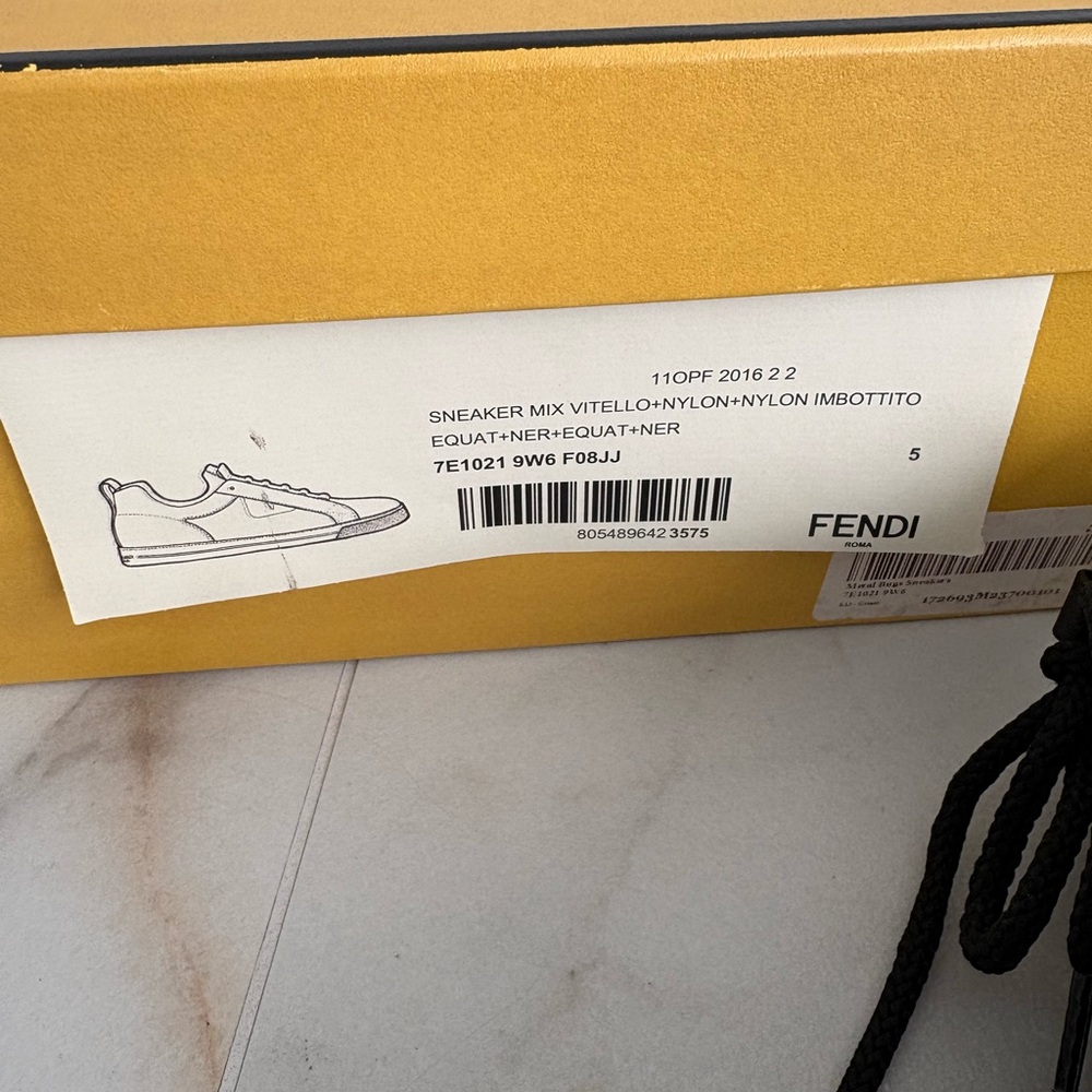 ✨ Fendi Roma Sneakers | New | Men’s 5 / Women’s 8 | Box Included - Picture 8 of 16